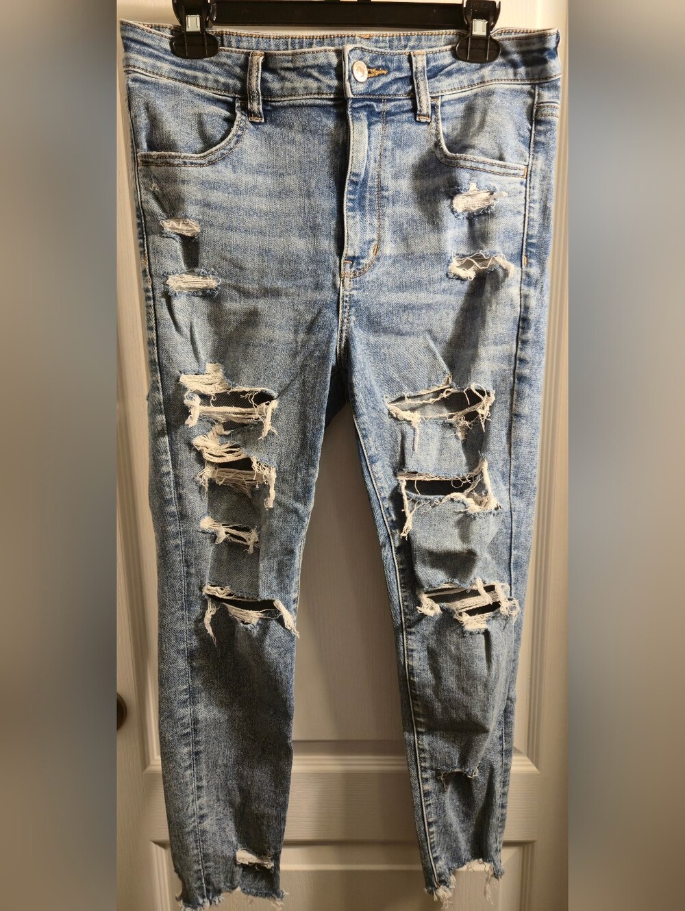 American Eagle Outfitters Light Blue Super Hi-Rise Jegging Crop